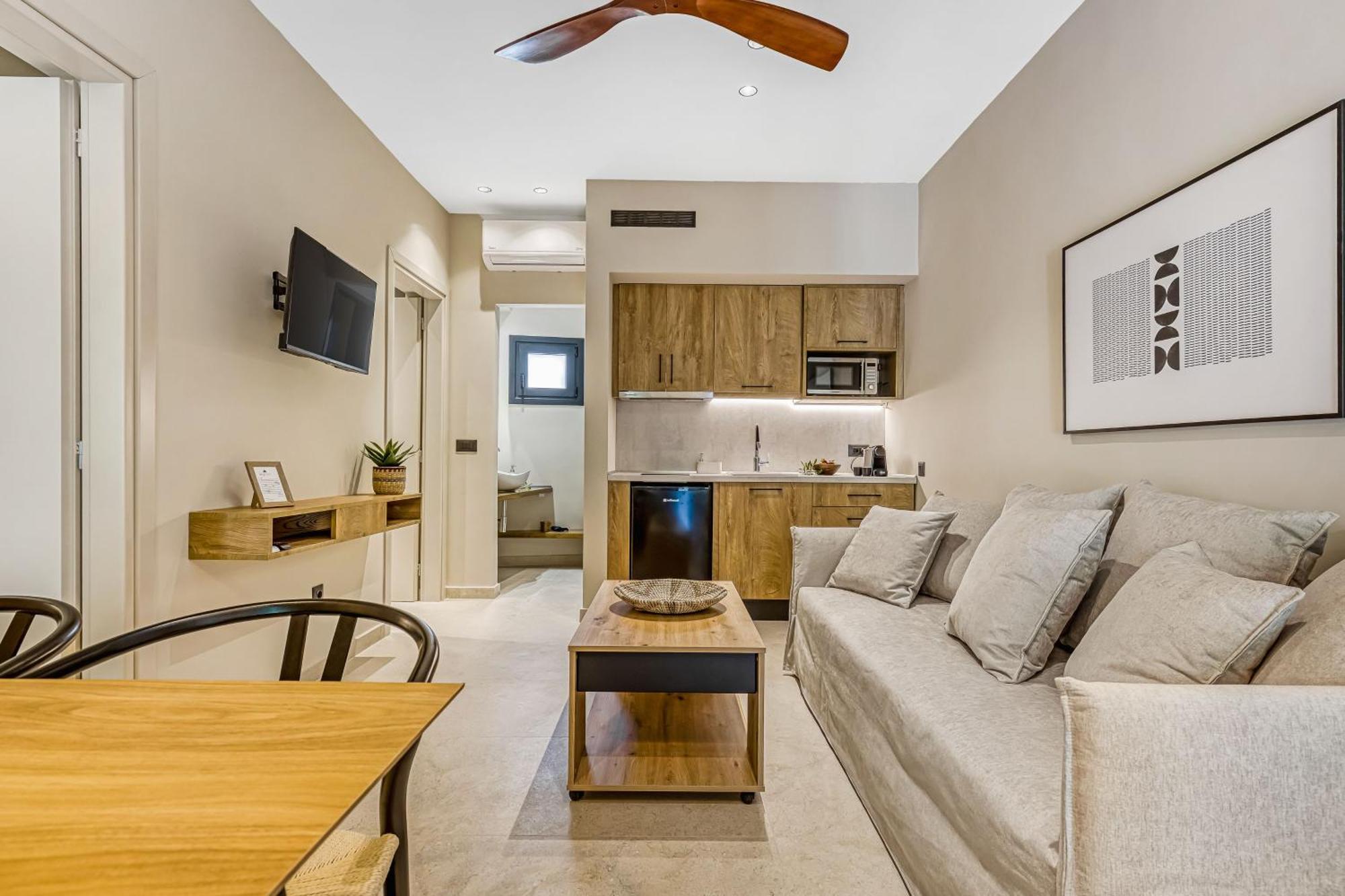 Almyra Apartments & Studios Agios Gordios  Extérieur photo