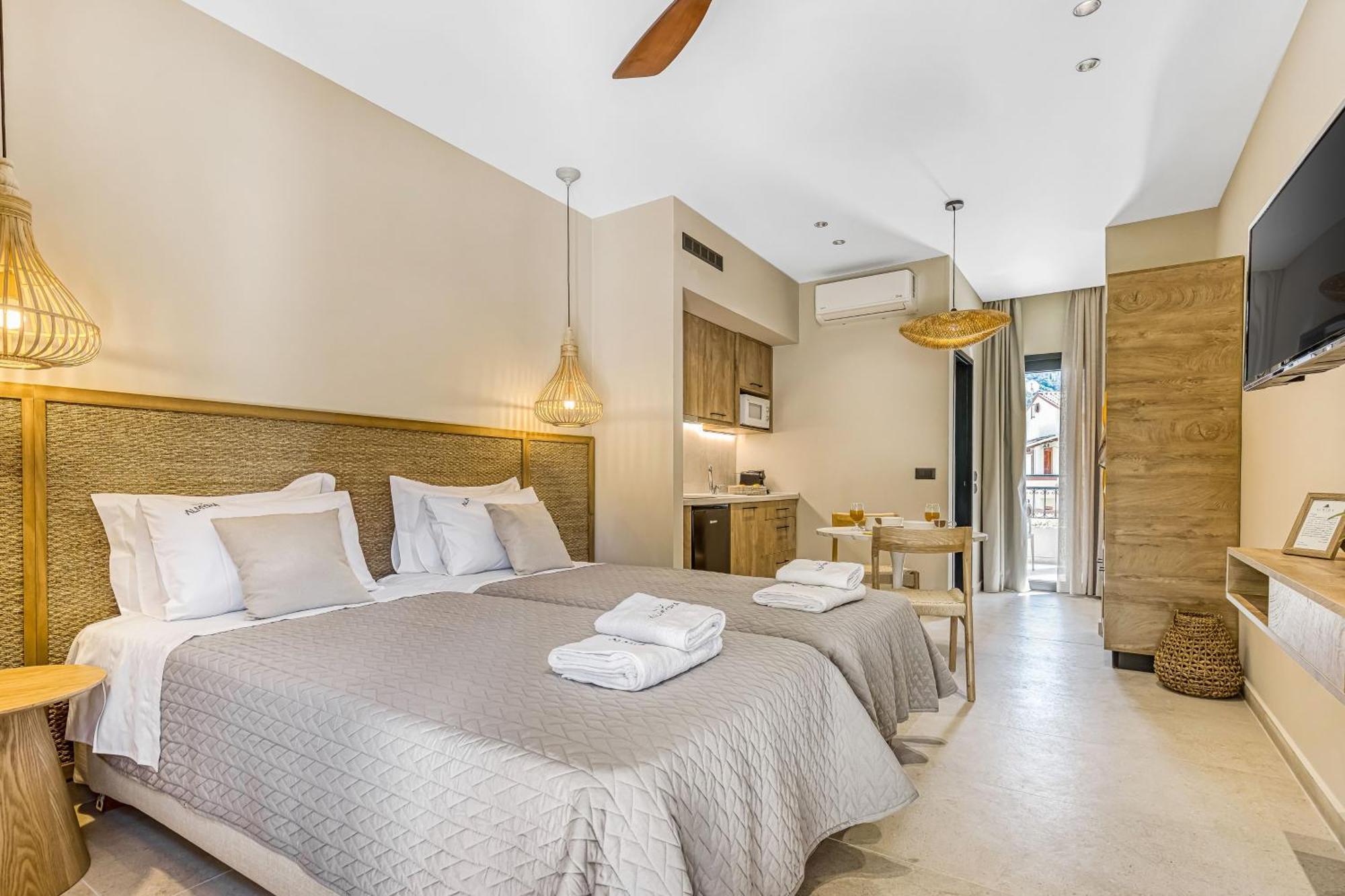 Almyra Apartments & Studios Agios Gordios  Extérieur photo